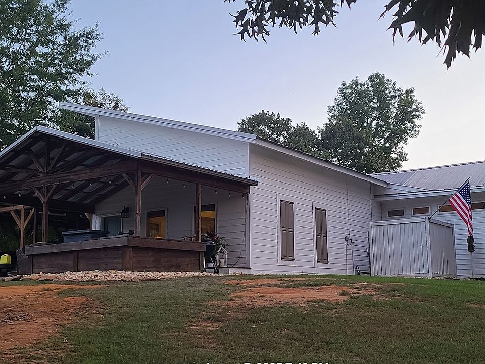 1st image of 103 Lake Forrest Cv