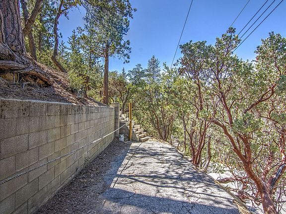 4th image of 53341 Hillsdale St