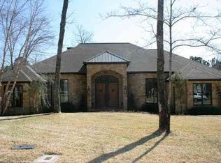 2040 Stonegate Valley Dr, Tyler, TX 75703