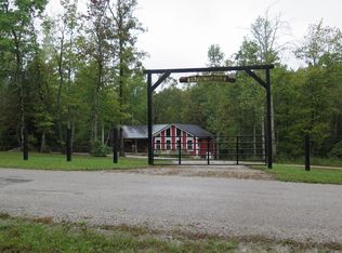 719 End Of Trail Ln, Allardt, TN 38504