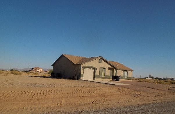 2nd image of 3745 N San Carlos Dr