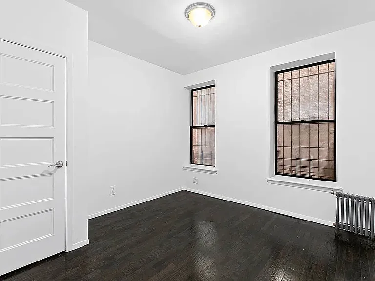 931 Putnam Ave #1 — Photo 5