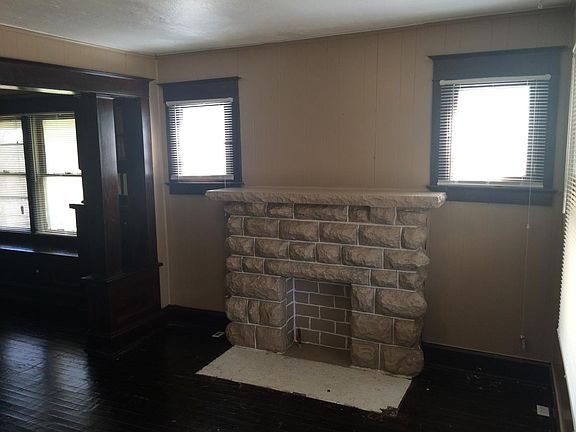 2nd image of 3707 Agnes Ave
