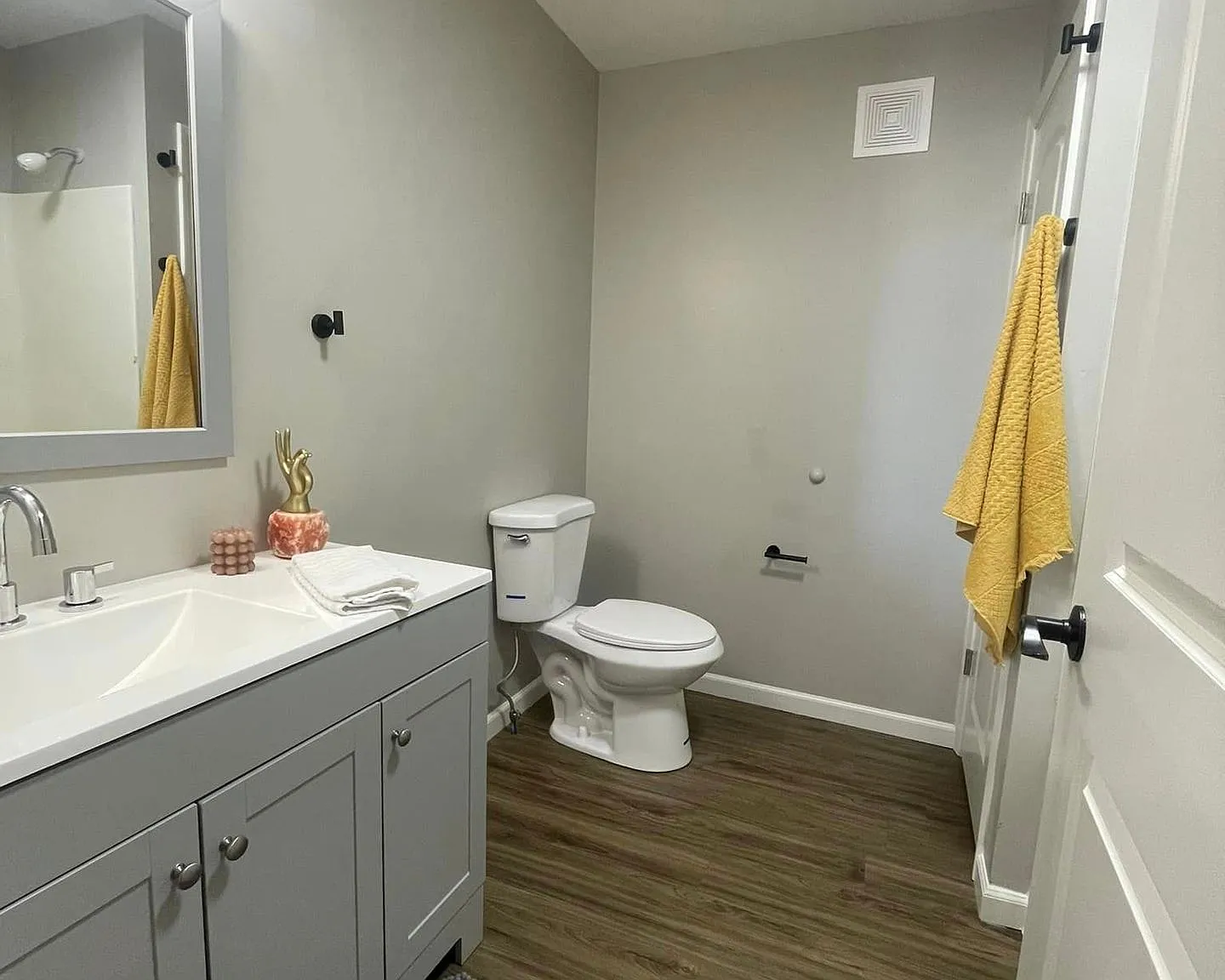 Duck Creek Apartments — Photo 4