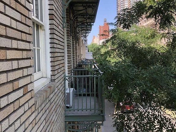 5th image of 508 E 78th St APT 3O