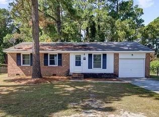 5051 Hampshire Dr, Fayetteville, NC 28311