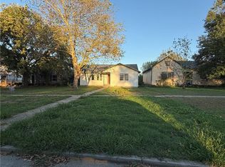 704 N 9th St, Independence, KS 67301