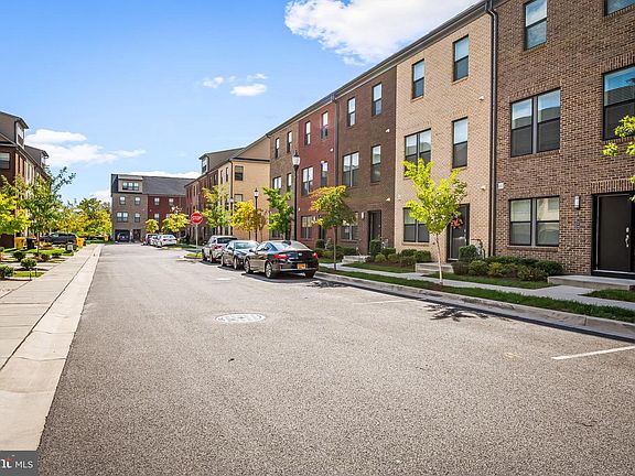2nd image of 653 Mozart Way