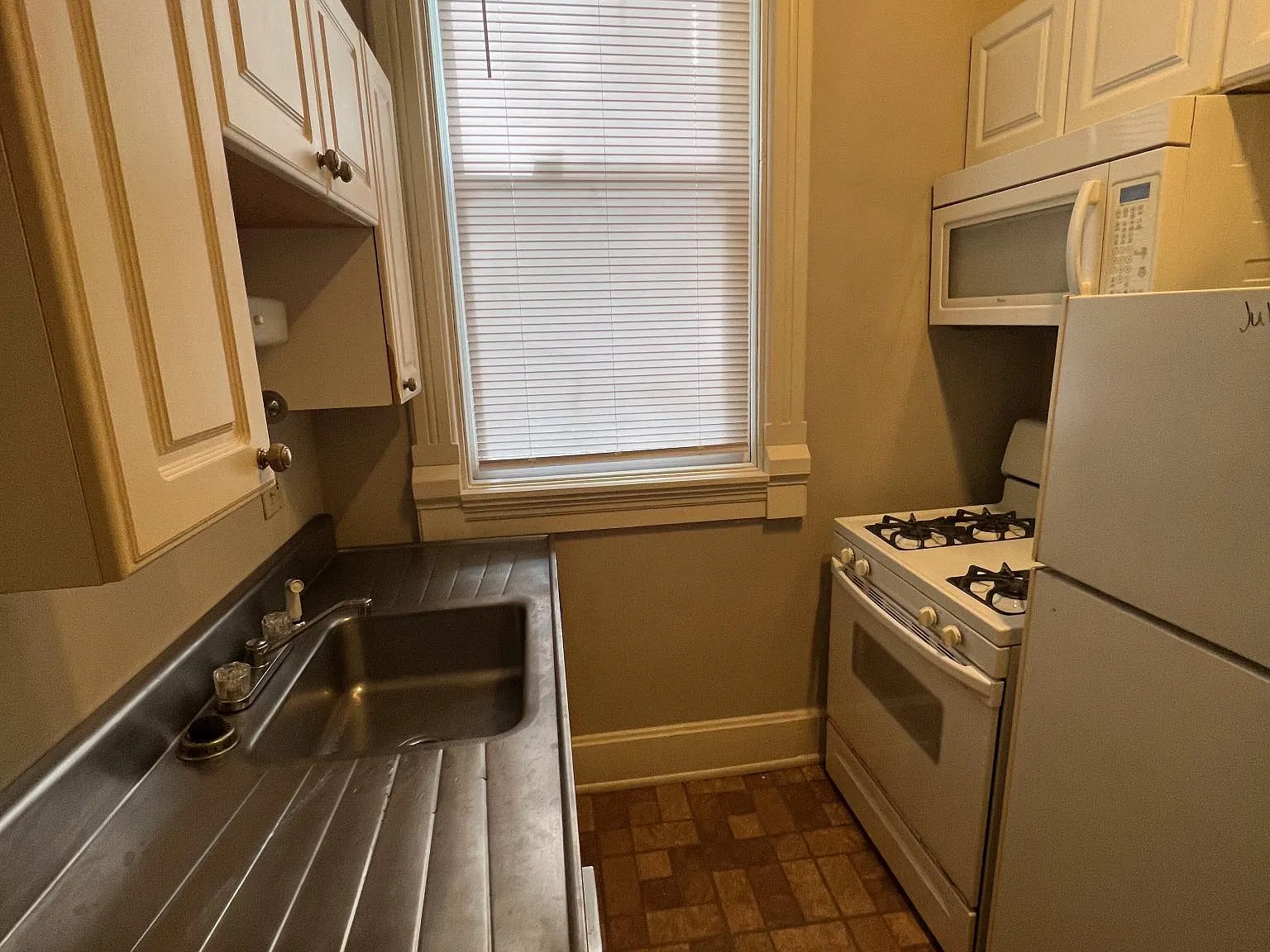 1 bed, $925 — Photo 3