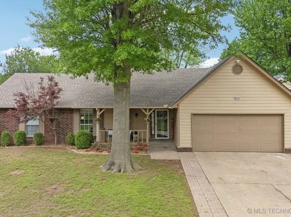 1317 W Quinton St, Broken Arrow, OK 74011