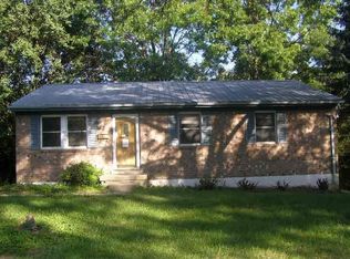 3571 Caulder Rd, Lexington, KY 40517