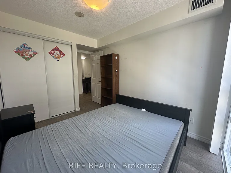 35 Hollywood Ave #517 — Photo 12
