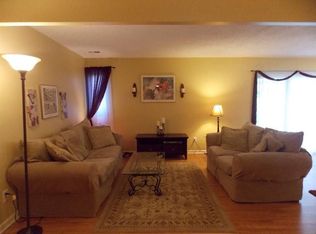2409 Packard St APT 49E, Ann Arbor, MI 48104