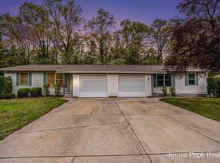 15255/1525 Millhouse Ct, Grand Haven, MI 49417