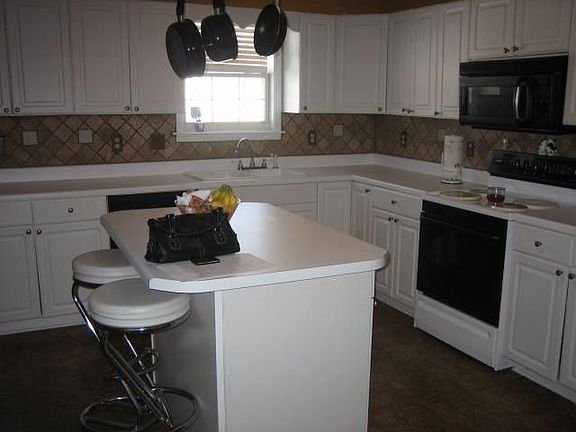 4th image of 169 Beinville St