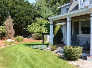 7 Flanders Ln, Wakefield, MA 01880