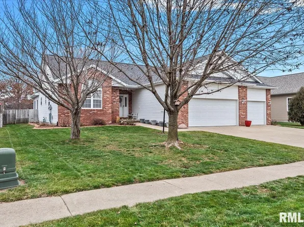 333 Podres Ln, Chatham, IL 62629