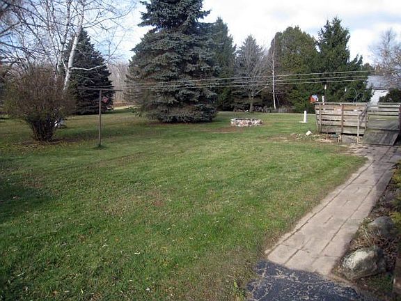 Walk-way to back deck