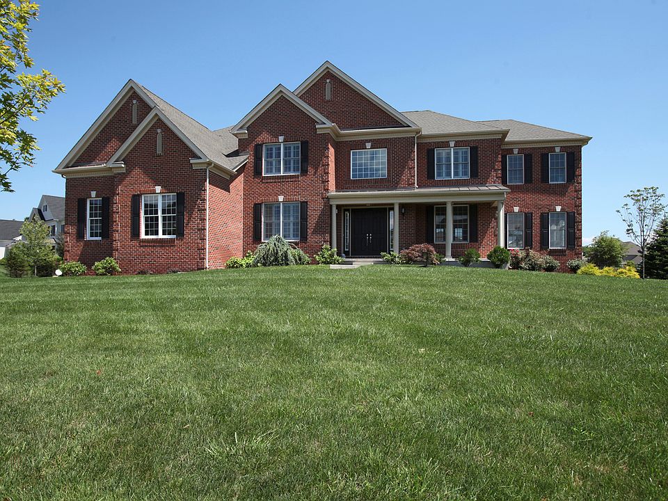 1st image of 240 Jane Chapman Dr E