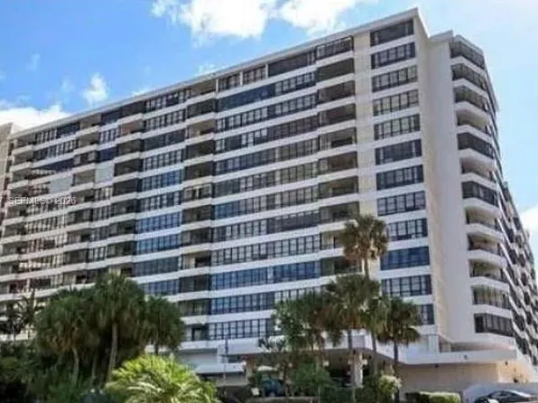 500 Three Islands Blvd APT 314, Hallandale Beach, FL 33009