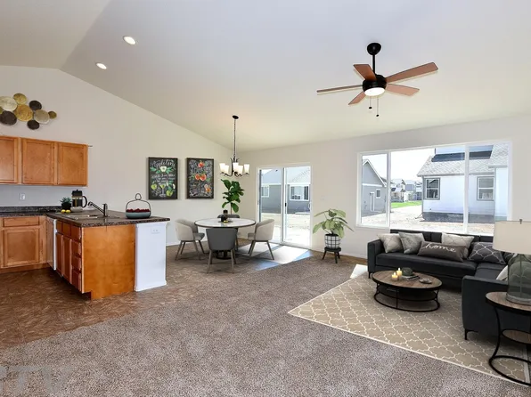 2381 Juno Ln, Johnstown, CO 80534