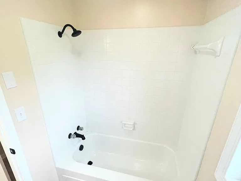 41 Lynette Dr — Photo 5