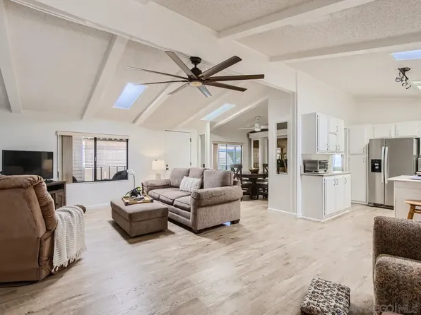 3457 Don Carlos Dr, Carlsbad, CA 92010
