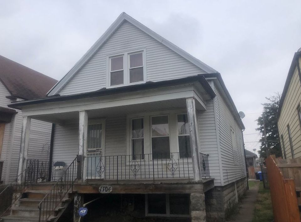 2nd image of 1404 W 72nd Pl