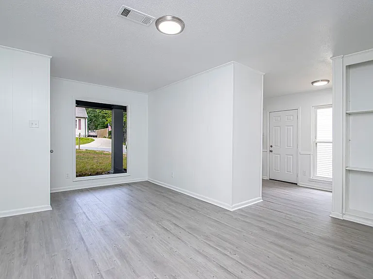 615 Mimi Ln — Photo 19