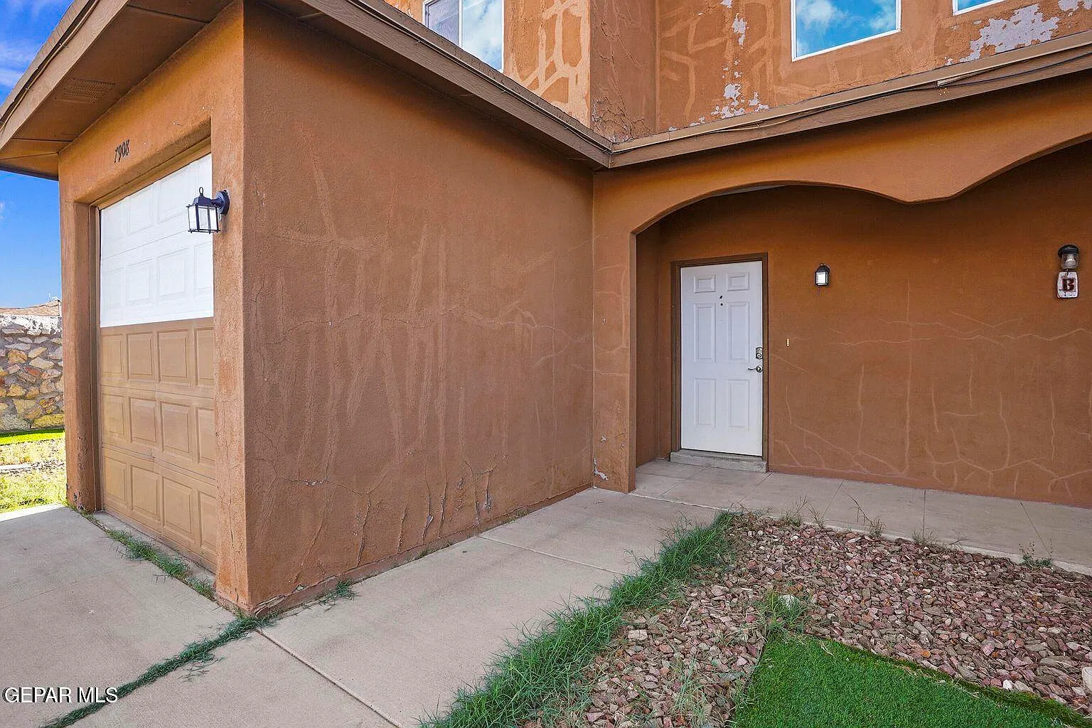 3 bed, 2.5 bath, 1096 sqft, $1,400 — Photo 4