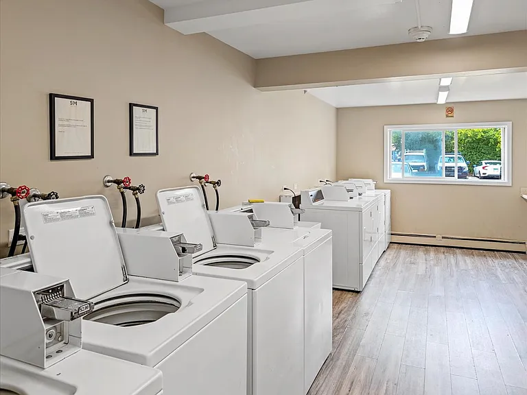 700 McKinley Ave #206 — Photo 17