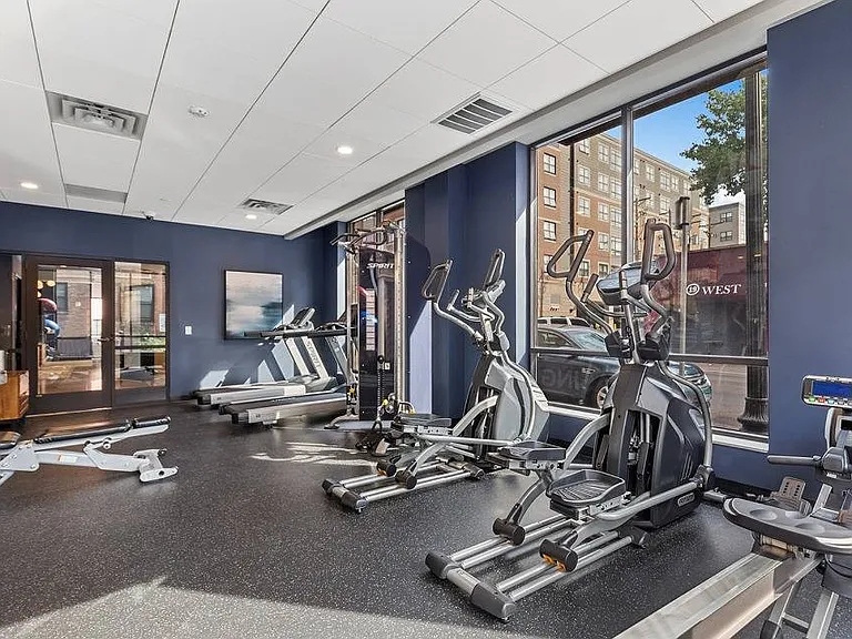 Arrive Loring Park — Photo 18