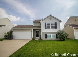 5784 Sable Ridge Dr SE, Kentwood, MI 49508