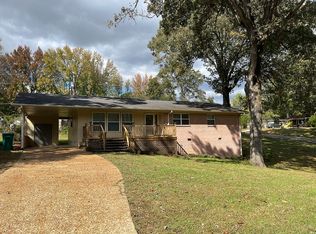 3313 E 17th Ave, Sheffield, AL 35660