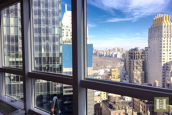 Rented by Domus Realty | media 21