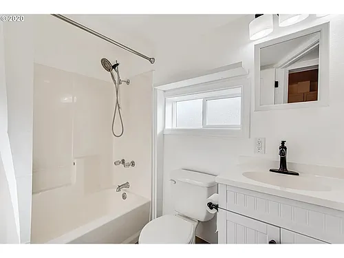 3104 Drummond Ave Photo 1