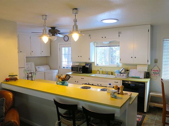 5th image of 908 Clifford Dr