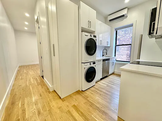 Rented by Camelot Realty Group | media 5