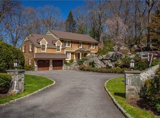 62 Valley Ln, Chappaqua, NY 10514