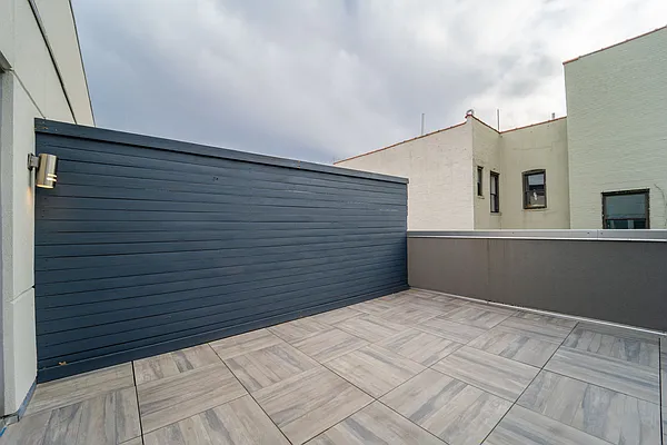 Rented by Modern Spaces | media 16