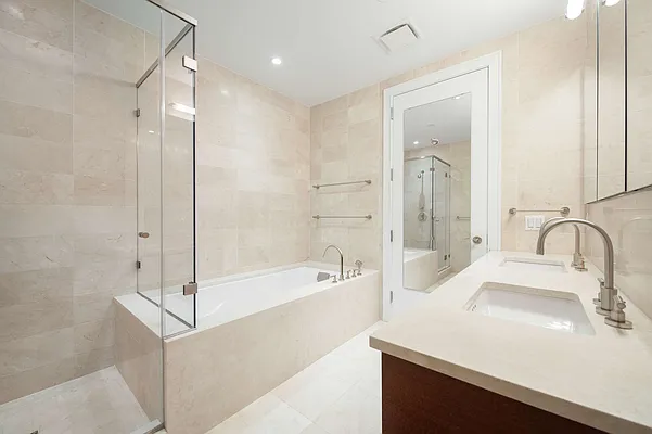 Rented by Compass | media 24