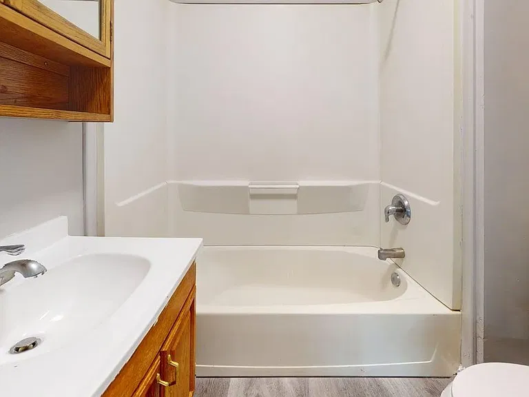 753 Johnston St — Photo 8
