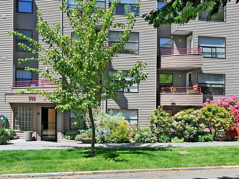 Washington Court