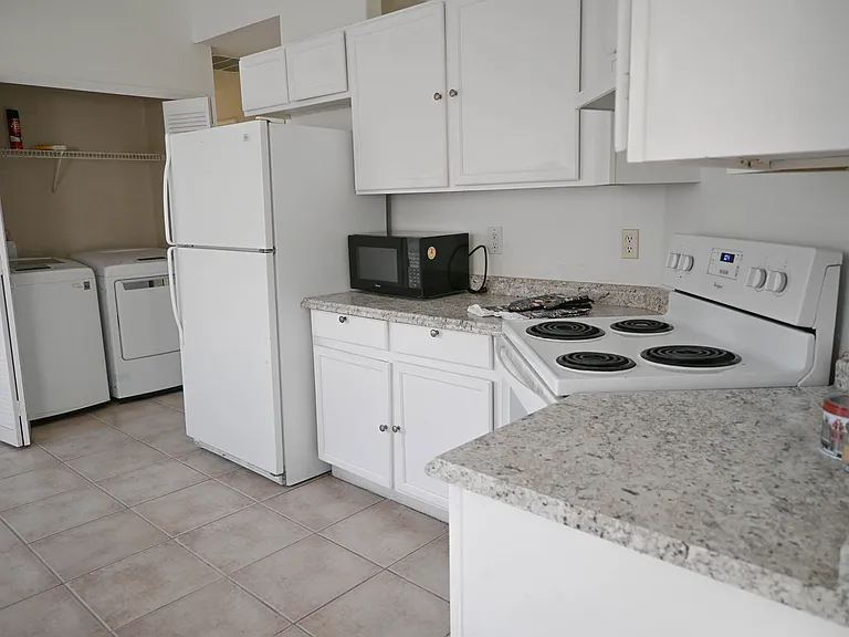 223 Coralwood Ct — Photo 10