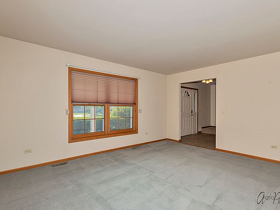 5th image of 100 Mainsail Dr