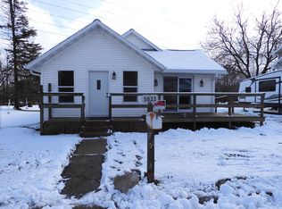 5833 Main St, Abrams, WI 54101