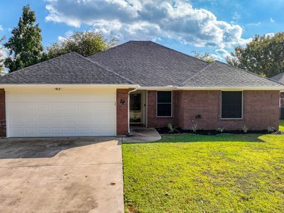 721 Lisa St, Burleson, TX, 76028