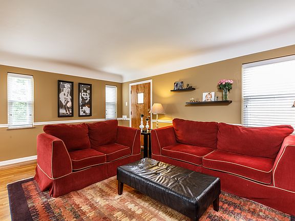 3rd image of 1182 Cherevilla Ln