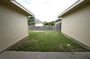 5th image of 615 S Parks Dr