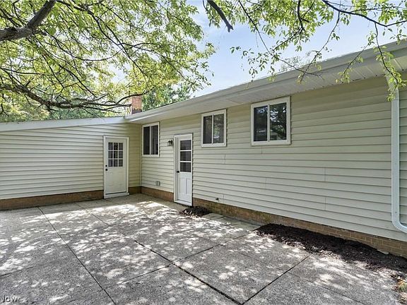 4th image of 4265 Coe Ave